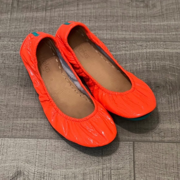 TIEKS - NEON OUTRAGEOUS ORANGE - Size 9 - Picture 3 of 9